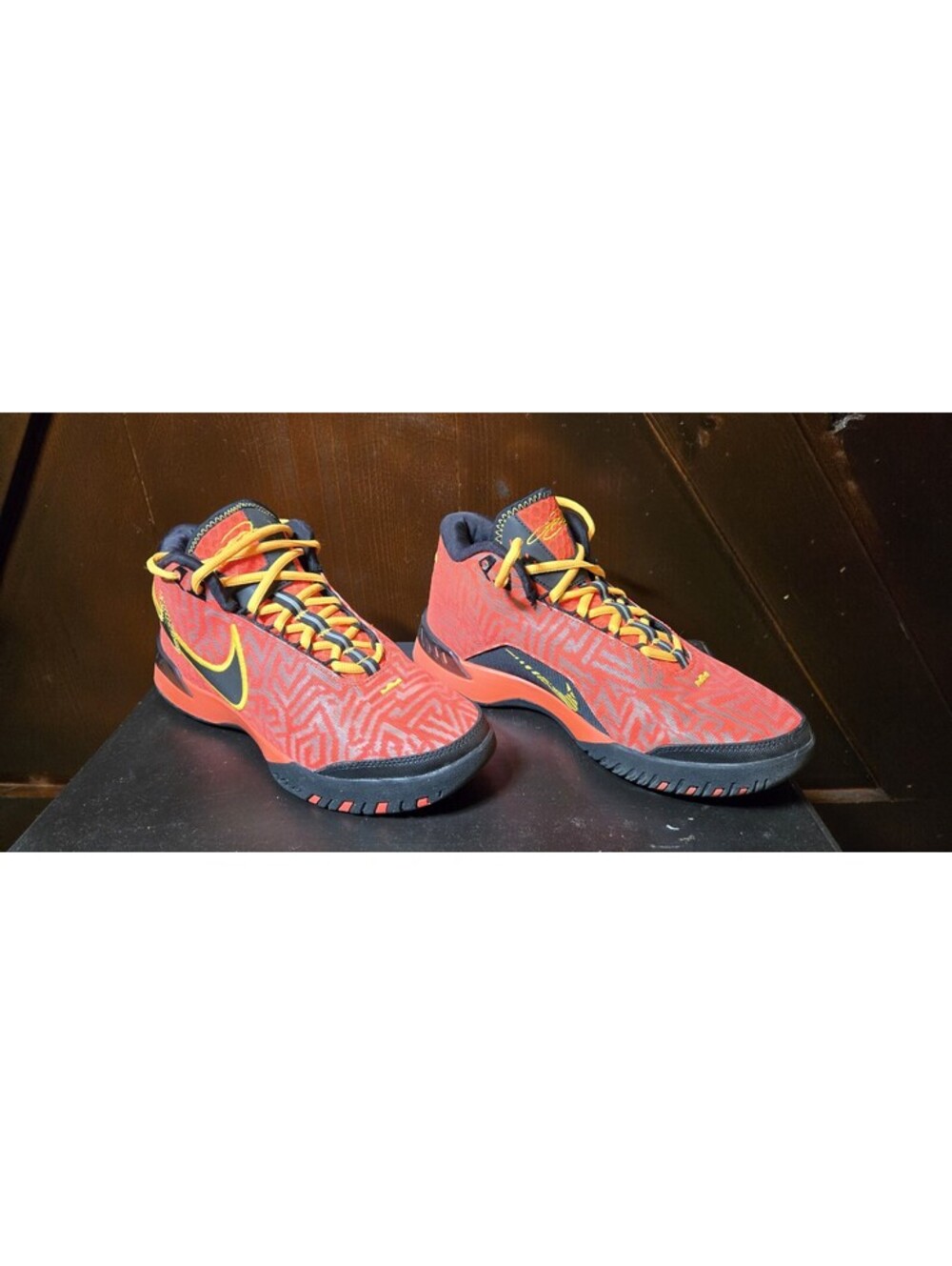 Nike Zoom Freak 1 Basketball Shoe 7.5 Red Black Yellow Giannis Signature